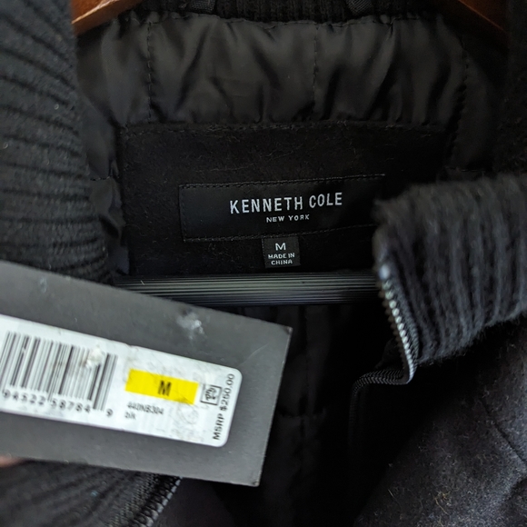 NWT Kenneth Cole Double-Breasted Bib Peacock - Black, size Medium - Picture 9 of 12